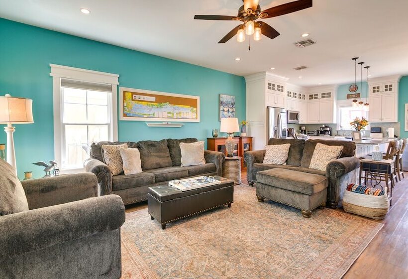 Waterfront Port Isabel Home W/ Private Boat Dock!