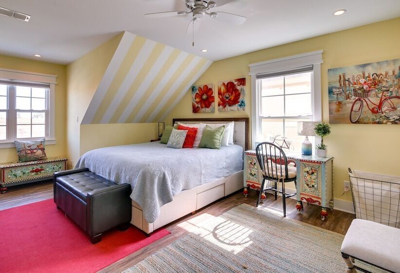 Waterfront Port Isabel Home W/ Private Boat Dock!