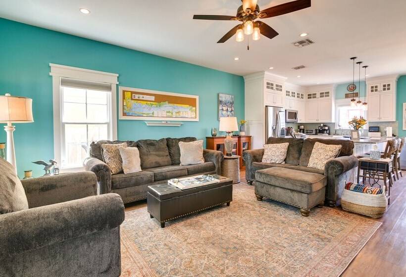 Waterfront Port Isabel Home W/ Private Boat Dock!