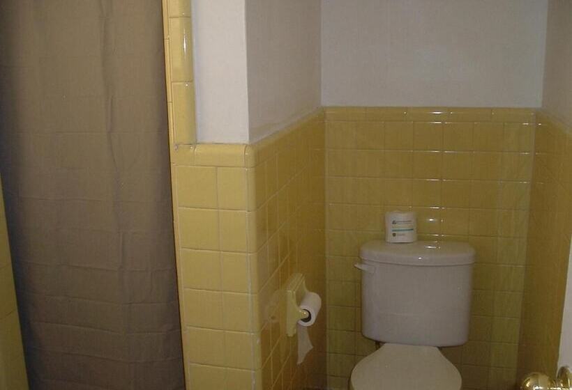 Fels Three Crown Motel