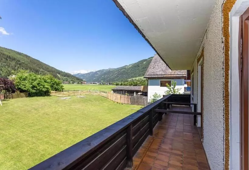 簡易ホテル Landhaus Lungau