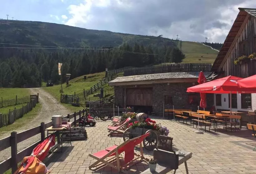 簡易ホテル Landhaus Lungau