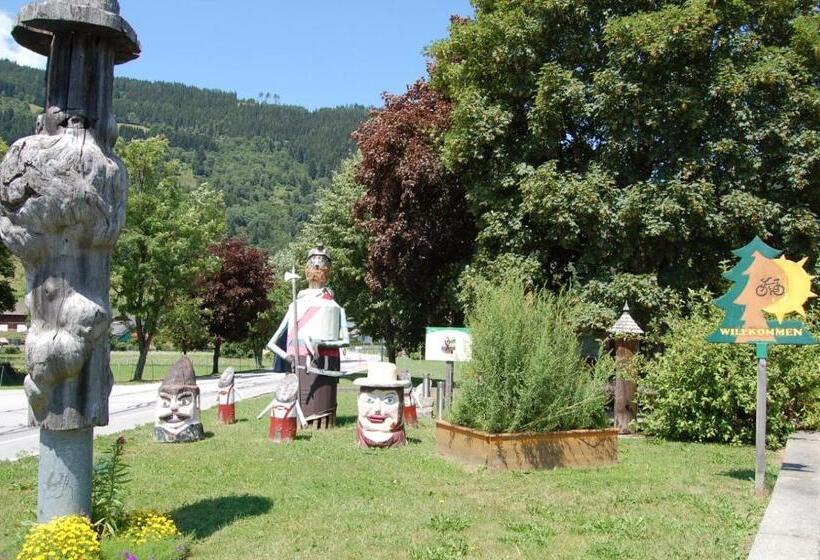 Хостел Landhaus Lungau