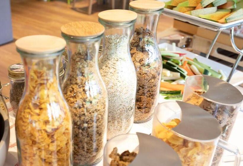 בית מלון כפרי Allegro Einsiedeln