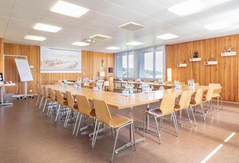 בית מלון כפרי Allegro Einsiedeln