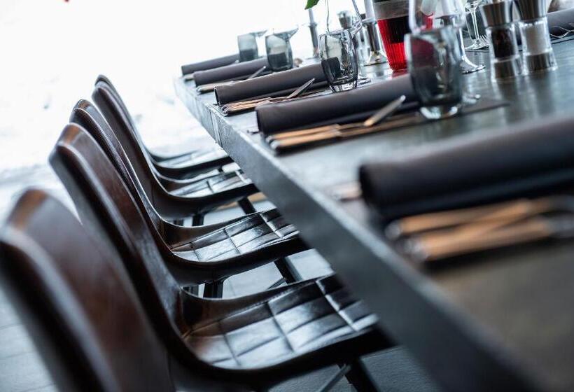 ホテル Almgut Mountain Wellness