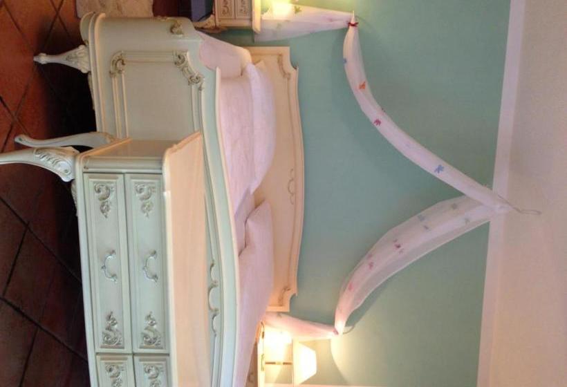 호텔 Appartementhaus Karantanien Am Ossiacher See