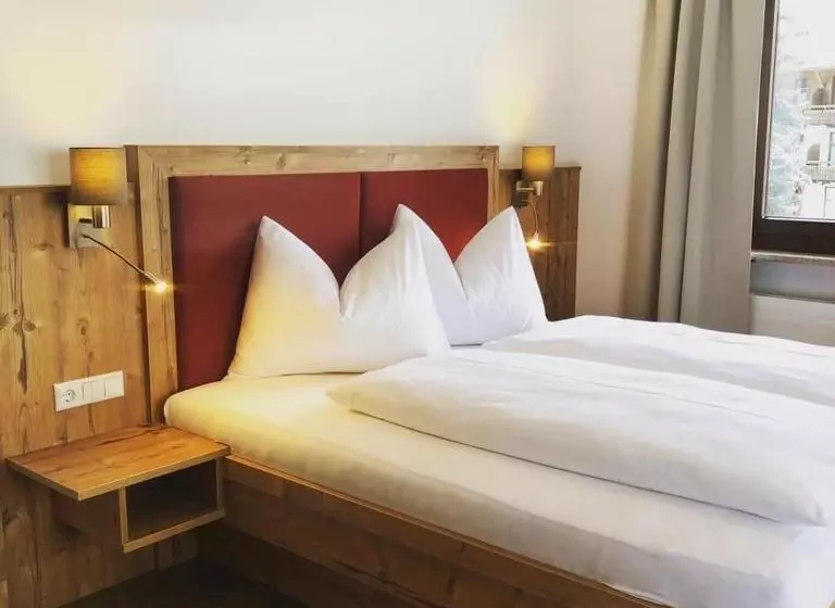 ホテル Appartements Heinzle