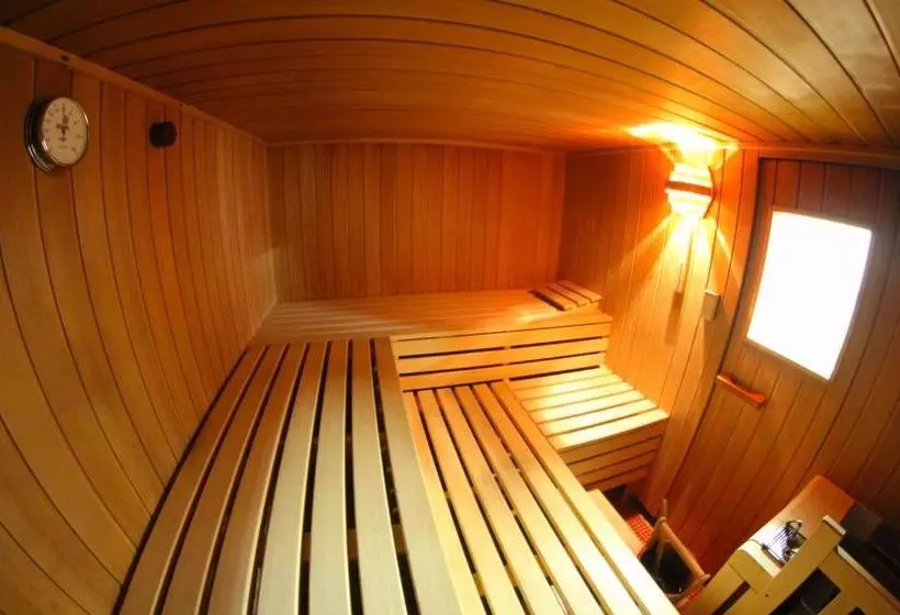 ホテル Appartements Heinzle