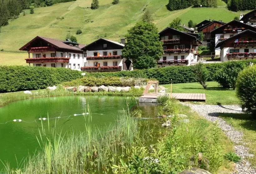 ホテル Appartements Heinzle