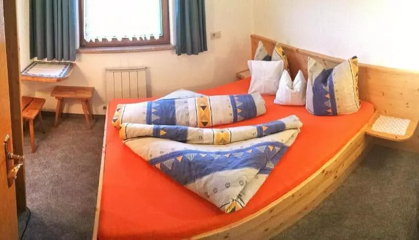 ホテル Appartements Reinstadler