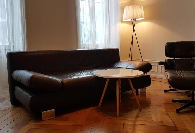 בית מלון כפרי Basel Charme Apartments