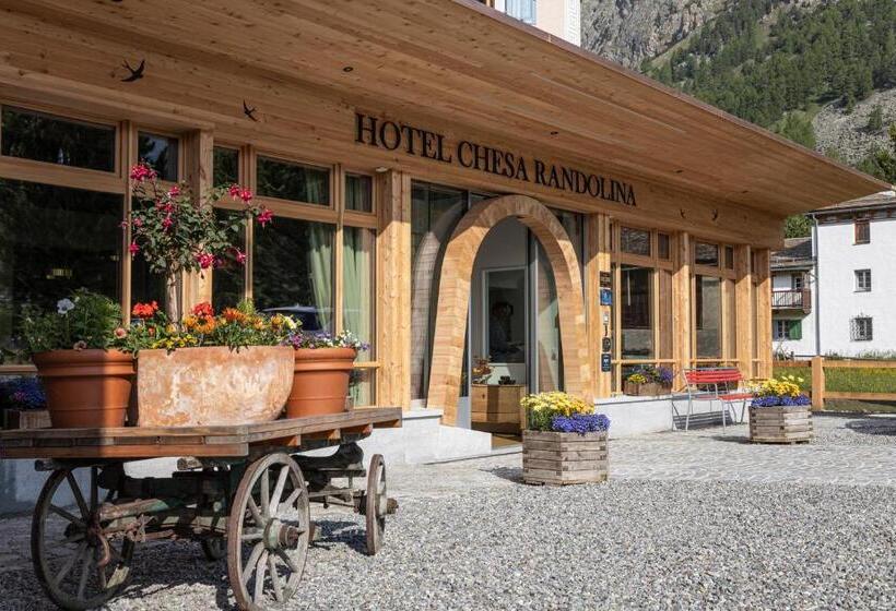 فندق Chesa Randolina