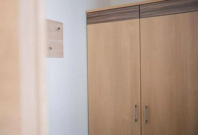 Hotelli Frühstückspension Auer Haus Kargl