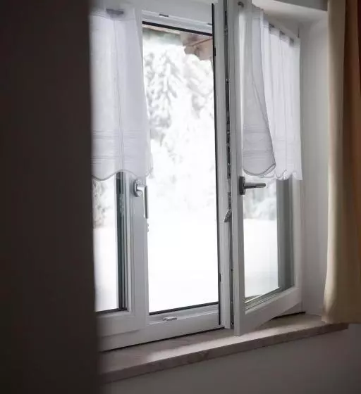 Hotelli Frühstückspension Auer Haus Kargl