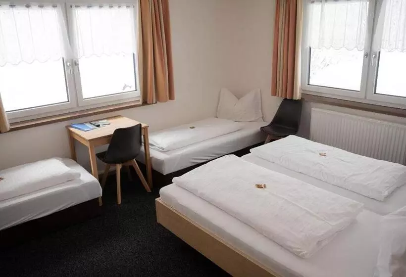 Hotelli Frühstückspension Auer Haus Kargl
