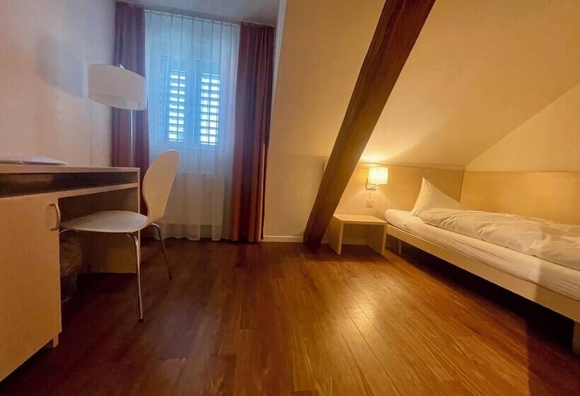 Отель Gasthof Rössli Steinhausen