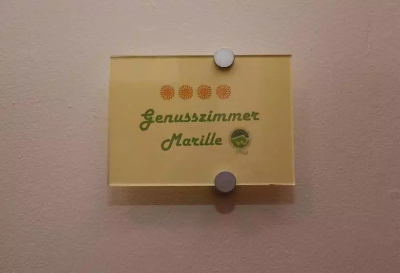 ホテル Gästehaus Weinbergblick