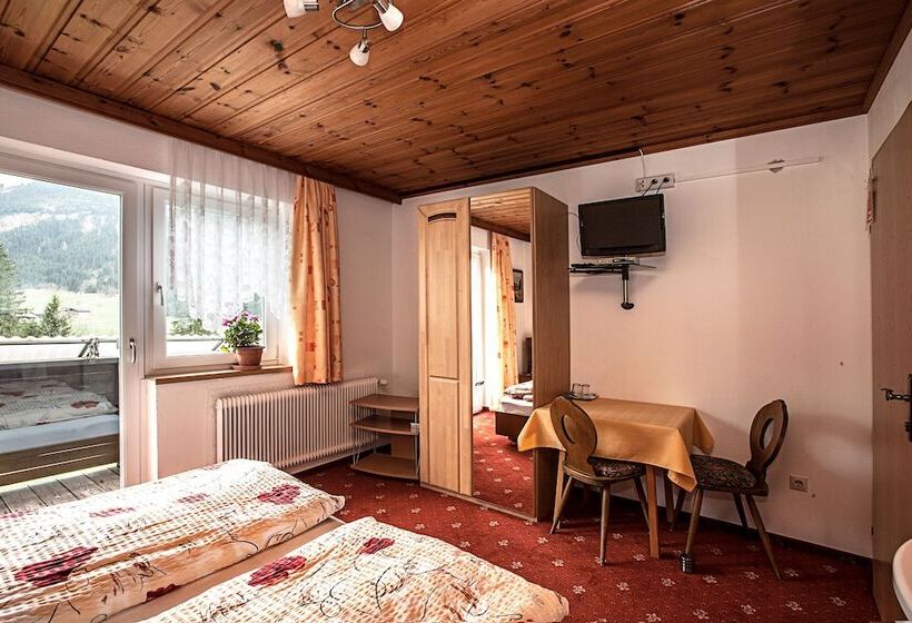 בית מלון כפרי Gästehaus Zum Tauern