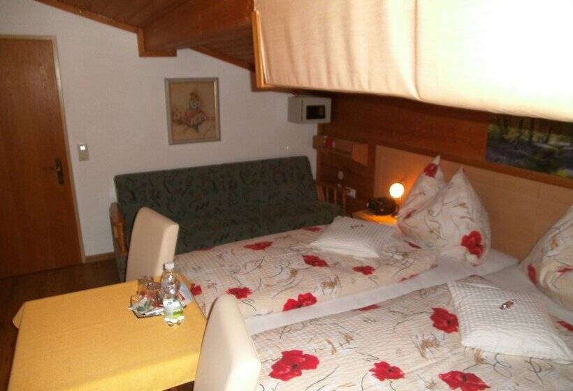 בית מלון כפרי Gästehaus Zum Tauern