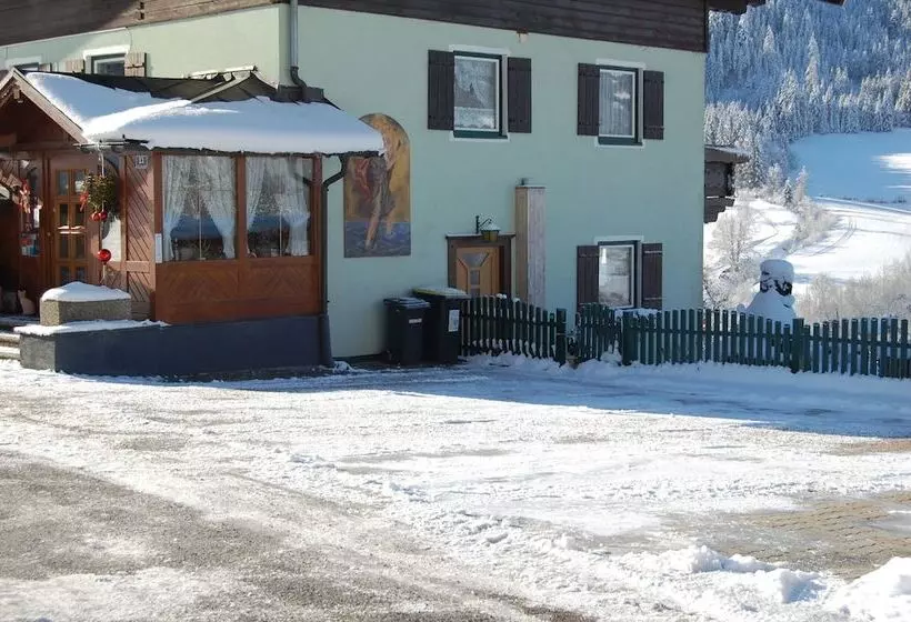 ホテル Gästehaus Zum Tauern