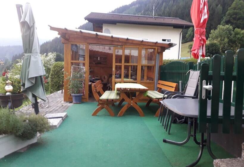 בית מלון כפרי Gästehaus Zum Tauern