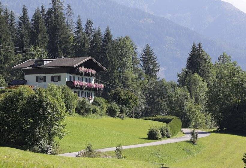 בית מלון כפרי Gästehaus Zum Tauern