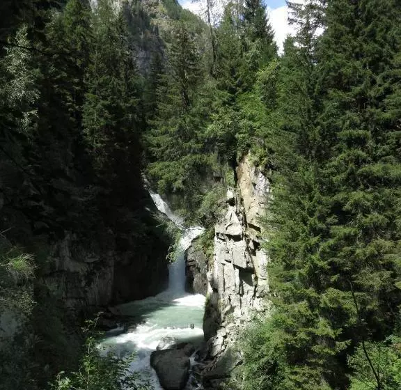 ホテル Klampererhof