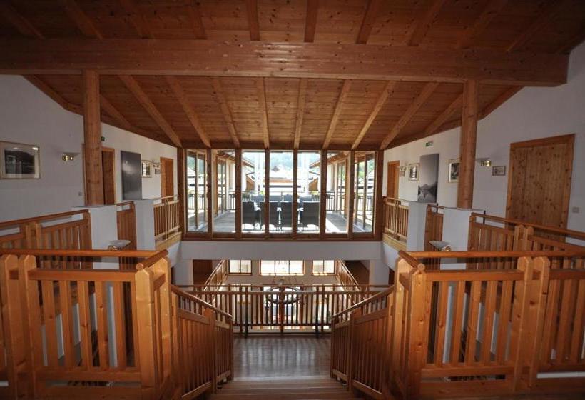 בית מלון כפרי Knaller Möd