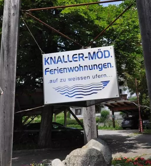ホテル Knaller Möd