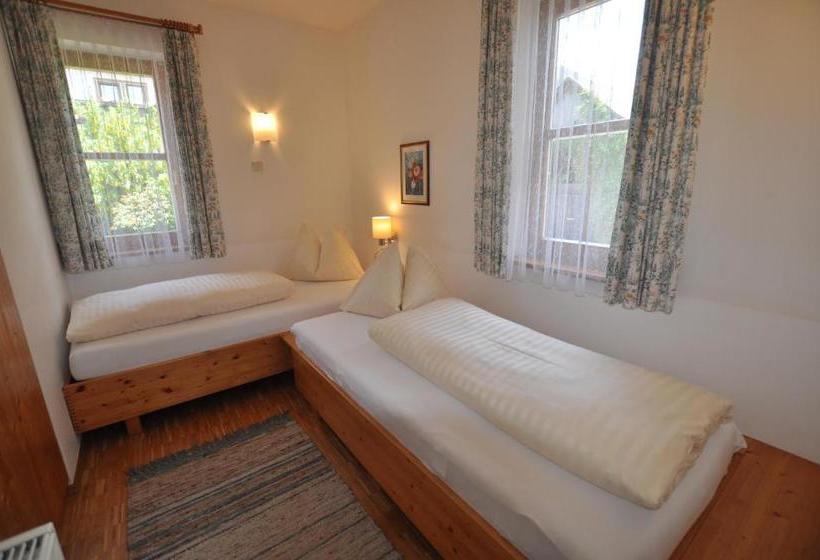 בית מלון כפרי Knaller Möd