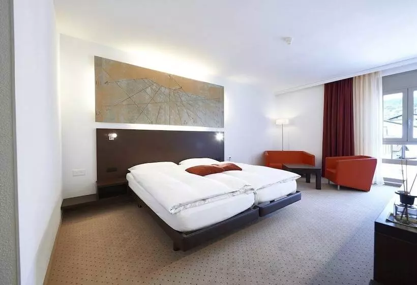 هتل La Meridiana, Lake & Spa