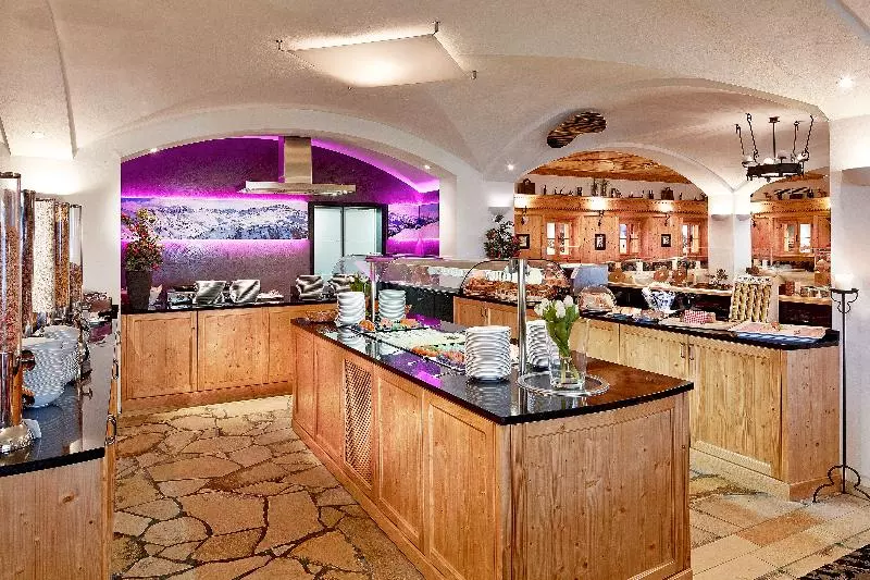 ホテル My Alpenwelt Resort