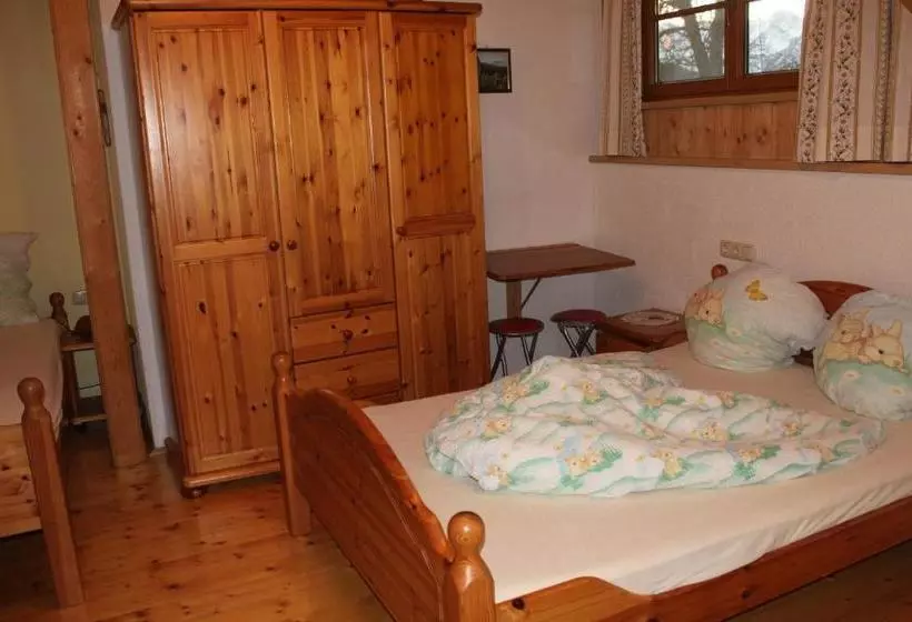 Hotel Schaf- und Pferdehof Klinser