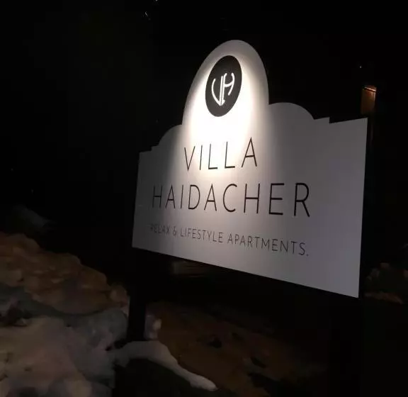 ホテル Villa Haidacher