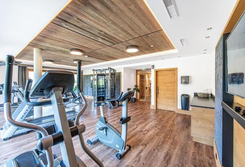 Отель Wöscherhof   4 Sterne Superior