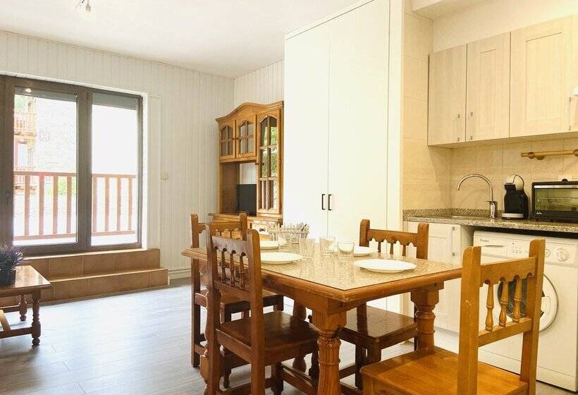 Apartamentos Valle de Inclés Mikka 3000