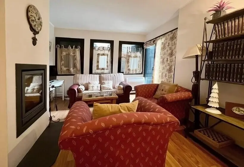 Apartamentos Valle de Inclés Mikka