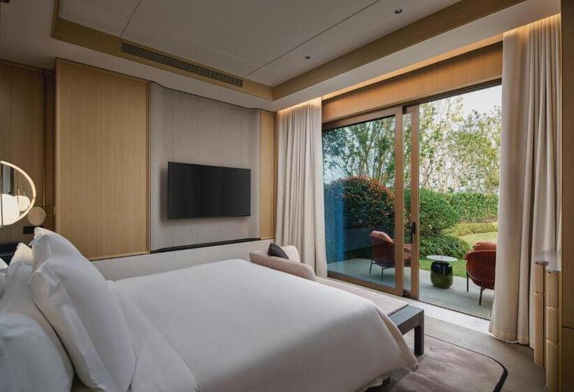 Four Seasons Hotel Suzhou