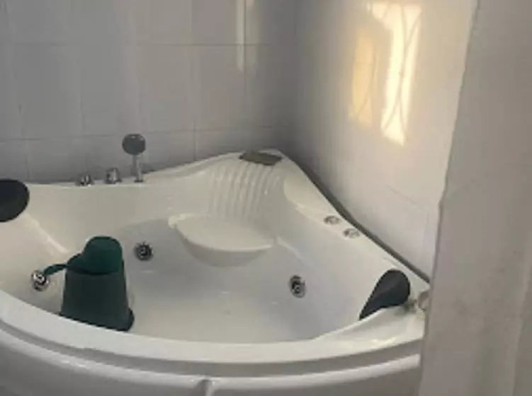 Gyeuti Citi Hotel And Suites