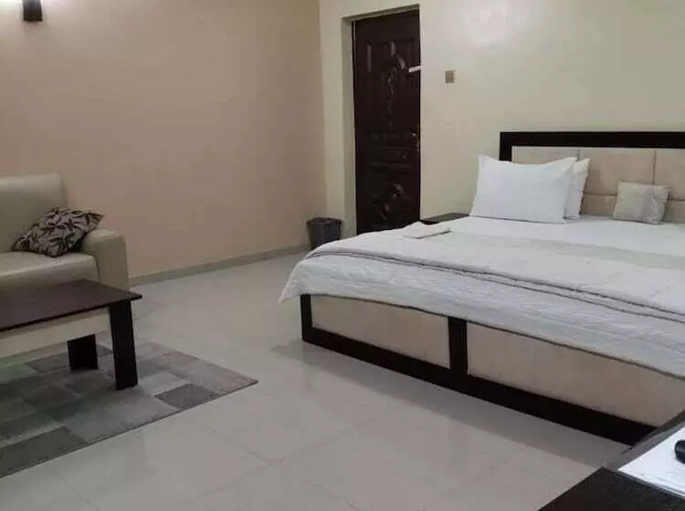 Gyeuti Citi Hotel And Suites