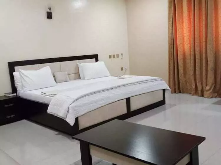 Gyeuti Citi Hotel And Suites