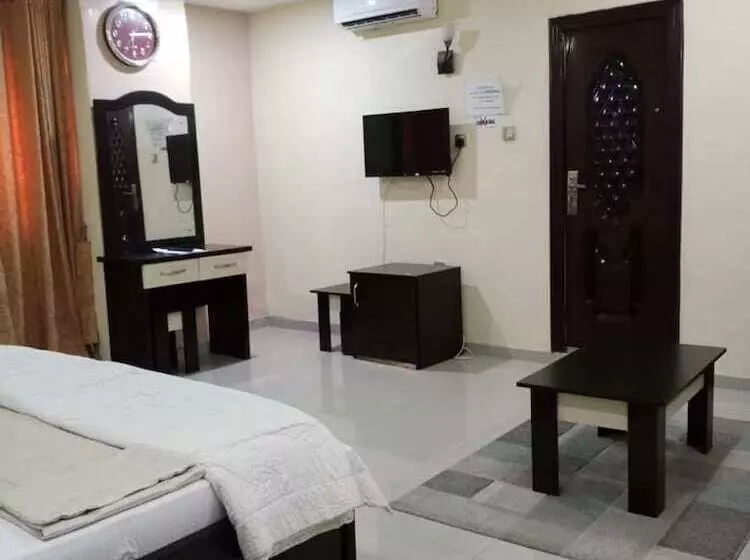 Gyeuti Citi Hotel And Suites