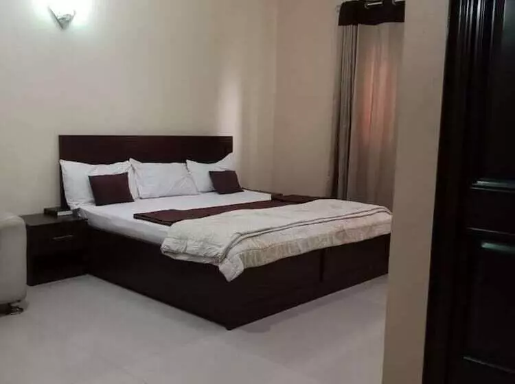 Gyeuti Citi Hotel And Suites