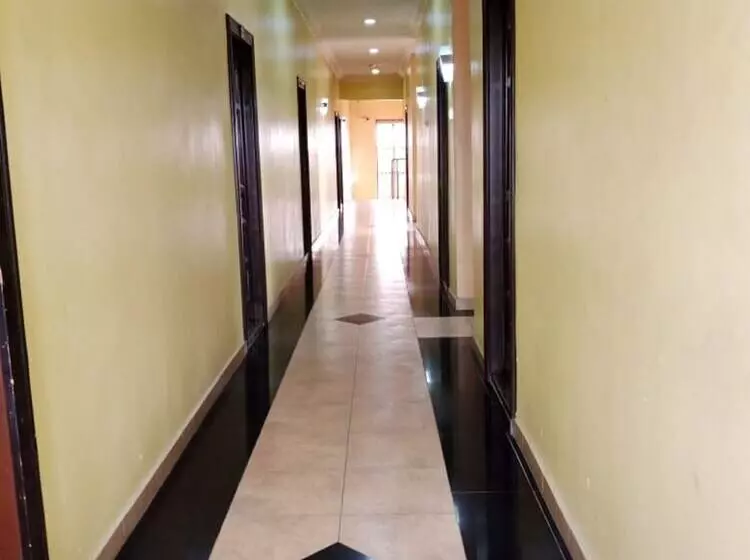 Gyeuti Citi Hotel And Suites