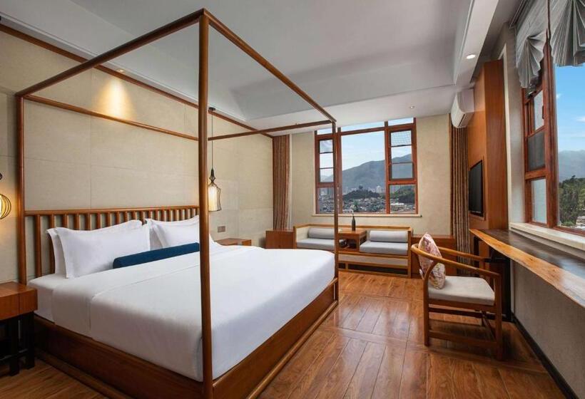 호텔 Days Inn By Wyndham Dali Erhai Park