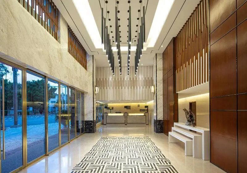 هتل Days Inn By Wyndham Dali Erhai Park