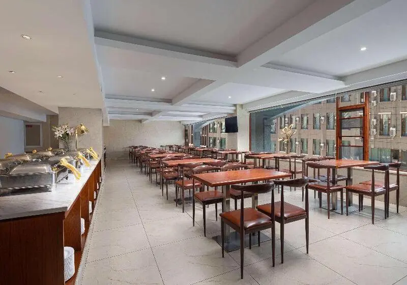 هتل Days Inn By Wyndham Dali Erhai Park