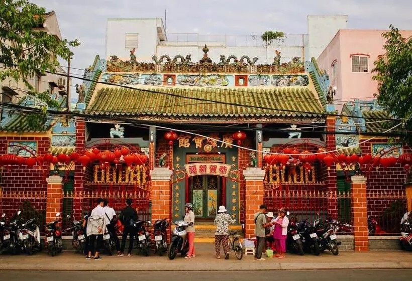 هتل Khách Sạn Thu Nguyễn   Ngay Bến Ninh Kiều, Chợ đêm