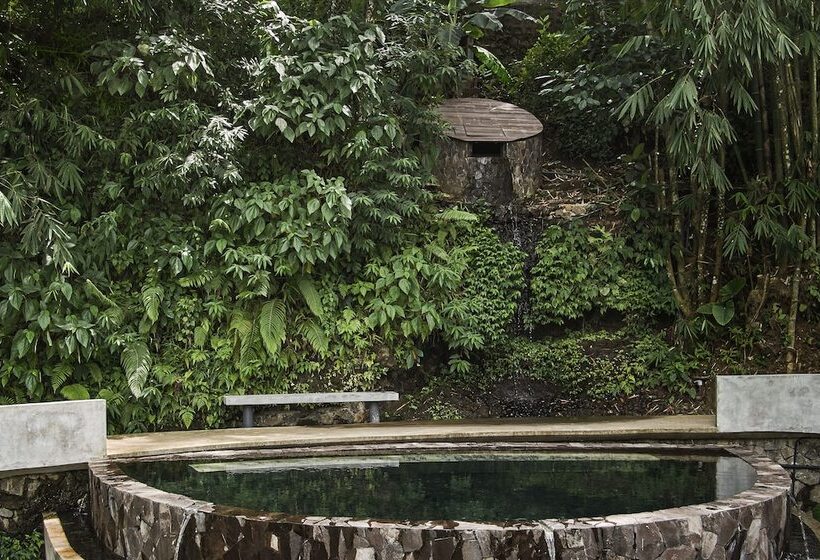 Otel Lintang Luku Tent Resort Ijen, Banyuwangi